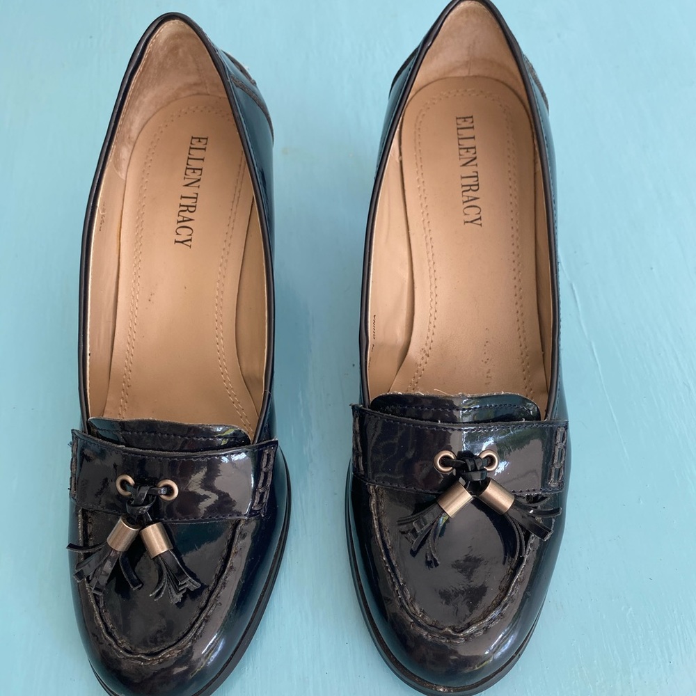 Ellen Tracy Navy Patent Leather Heels 7M Reese